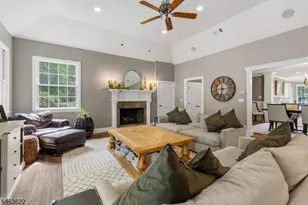 15 Chapel Pl, Wayne, NJ 07470 - Photo 22