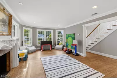 15 Chapel Pl, Wayne, NJ 07470 - Photo 10
