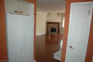 10 Pear Ct, Raritan Township, NJ 08822 - Photo 6