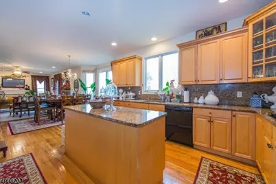 21 Bonnieview Ln, Montville Township, NJ 07082 - Photo 8