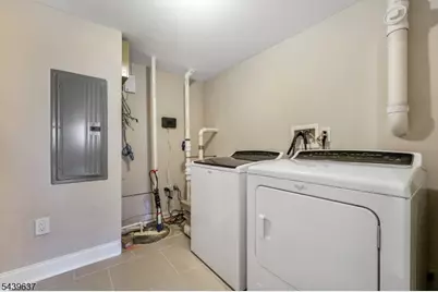 48 Mechanic St, Millburn, NJ 07041 - Photo 22