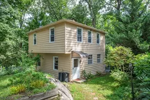 19 Skyland Ave, Wanaque, NJ 07420 - Photo 1