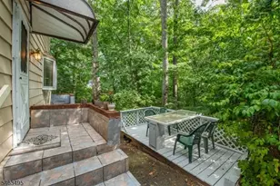 19 Skyland Ave, Wanaque, NJ 07420 - Photo 2