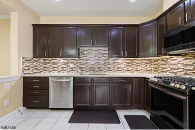 167 Raymound Blvd, Parsippany, NJ 07054 - Photo 16
