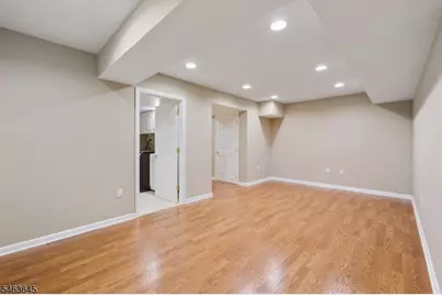 167 Raymound Blvd, Parsippany, NJ 07054 - Photo 36