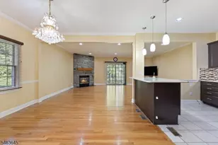 167 Raymound Blvd, Parsippany, NJ 07054 - Photo 10