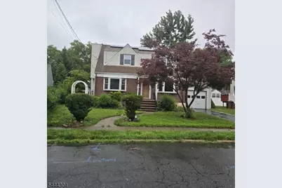 159 Sherwood Ave, Teaneck Township, NJ 07666 - Photo 4