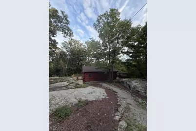 68 Mountain Spring Rd, West Milford Twp., NJ 07480 - Photo 22