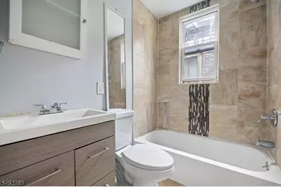 891 S 14th St, Newark, NJ 07108 - Photo 12