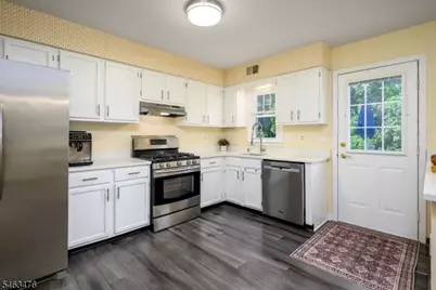 1168 Lake Avenue #6, Clark Township, NJ 07066 - Photo 10