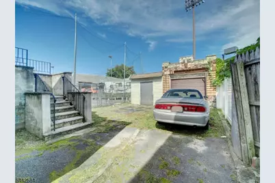 515 Monroe St, Orange, NJ 07050 - Photo 2