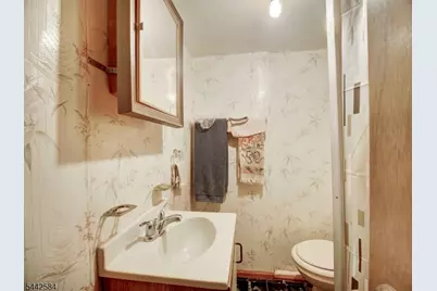 515 Monroe St, Orange, NJ 07050 - Photo 8