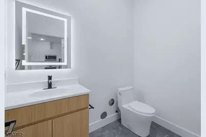 420 River Dr #213, Passaic, NJ 07055 - Photo 4