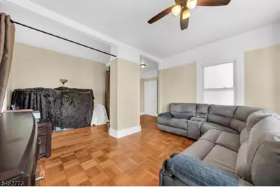 63 Montague Pl, Montclair, NJ 07042 - Photo 4