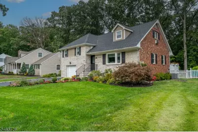 373 Plymouth Rd, Union Township, NJ 07083 - Photo 2