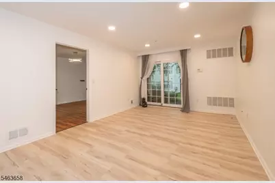 172 Potomac Dr #172, Bernards Township, NJ 07920 - Photo 8
