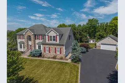 413 N Prospect St, Lopatcong Township, NJ 08865 - Photo 2