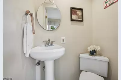 21 Midland Dr, Morris Township, NJ 07960 - Photo 18