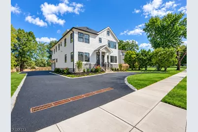 314 Madison Hill Rd, Clark Township, NJ 07066 - Photo 2