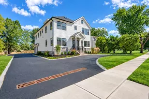 314 Madison Hill Rd, Clark Township, NJ 07066 - Photo 2