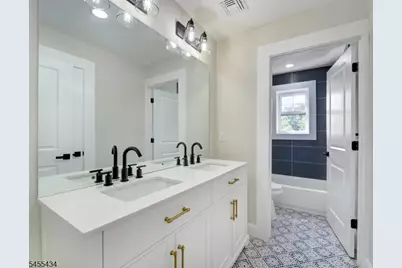 314 Madison Hill Rd, Clark Township, NJ 07066 - Photo 20