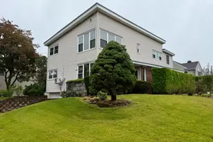6-25 1st St, Fair Lawn, NJ 07410 - Photo 2