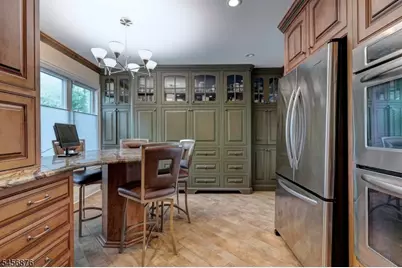 45 Mullarkey Dr, West Orange Township, NJ 07052 - Photo 10
