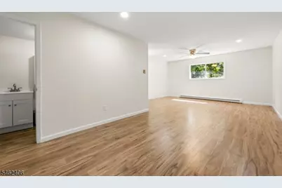 36 S Cherry Rd, Jefferson Township, NJ 07849 - Photo 10