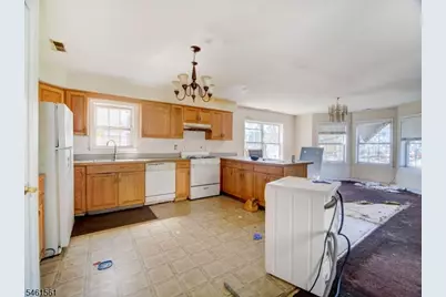 134 S Grove St, East Orange, NJ 07018 - Photo 6
