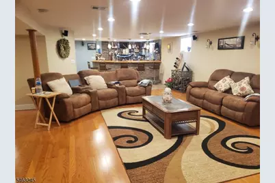 111 W Munsell Ave, Linden, NJ 07036 - Photo 40