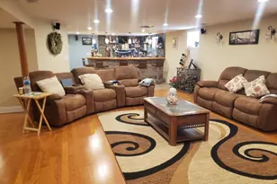 111 W Munsell Ave, Linden, NJ 07036 - Photo 40