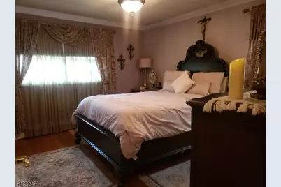 111 W Munsell Ave, Linden, NJ 07036 - Photo 26