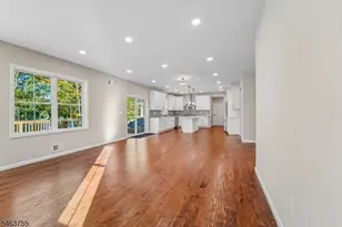 6 Chamberlain Ln, Mount Olive, NJ 07828 - Photo 10