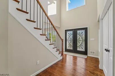 6 Chamberlain Ln, Mount Olive, NJ 07828 - Photo 2