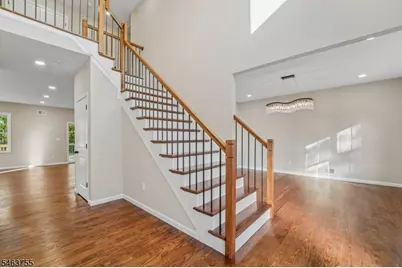 6 Chamberlain Ln, Mount Olive, NJ 07828 - Photo 4
