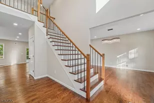 6 Chamberlain Ln, Mount Olive, NJ 07828 - Photo 4