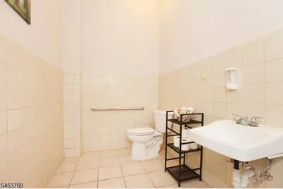 851 Mount Prospect Ave, Newark, NJ 07104 - Photo 12