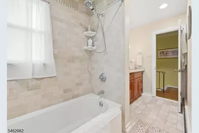 33 Celtic Way, Parsippany, NJ 07054 - Photo 24