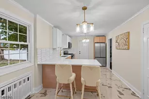 825 Bishop St, Union Township, NJ 07083 - Photo 18