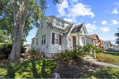 25 Randolph St, Lincoln Park, NJ 07035 - Photo 2