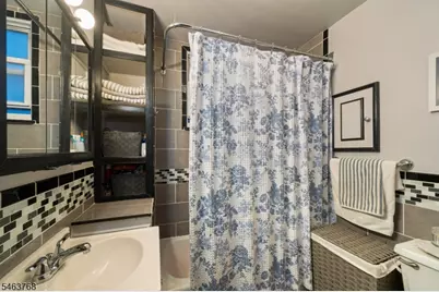142 Knapp Ave, Clifton, NJ 07011 - Photo 10