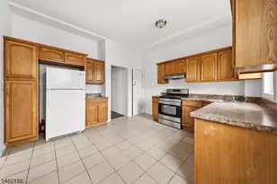 565 Madison Ave, Elizabeth, NJ 07201 - Photo 16