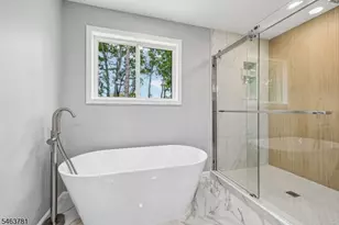 8 Chamberlain Ln, Mount Olive, NJ 07828 - Photo 28