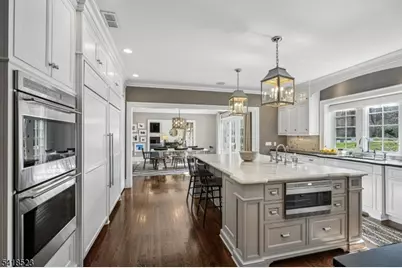 30 Robert Dr, Millburn Twp., NJ 07078 - Photo 20
