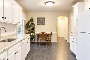 55 Samuel Ave, Clifton, NJ 07013 - Photo 4