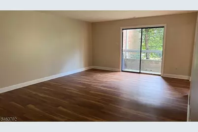 609 Edison Glen Ter, Edison, NJ 08837 - Photo 2