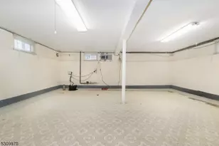 74 Pine St, Verona, NJ 07044 - Photo 22