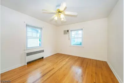 74 Pine St, Verona, NJ 07044 - Photo 18