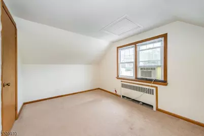74 Pine St, Verona, NJ 07044 - Photo 6