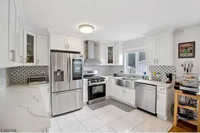 82 Eaton Pl, Bloomfield, NJ 07003 - Photo 10